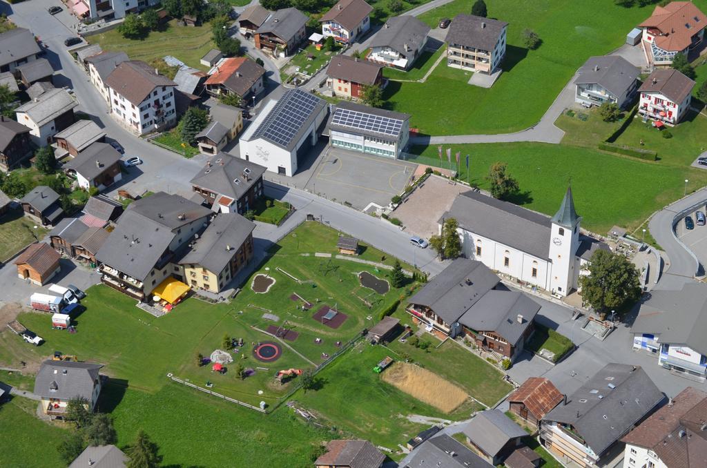 Отель Bietschhorn Unterbach  Экстерьер фото